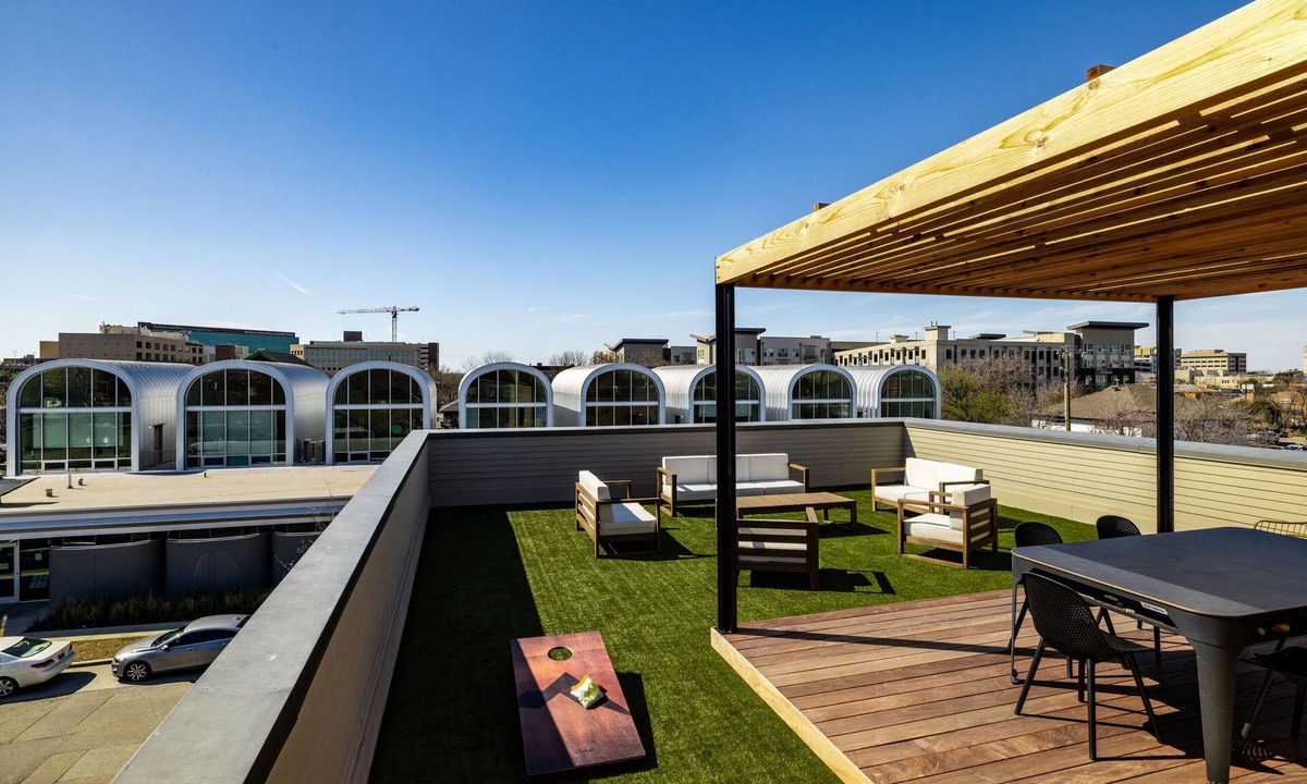 Fort Worth House | Rooftop Terrace Near Downtown Fort Worth