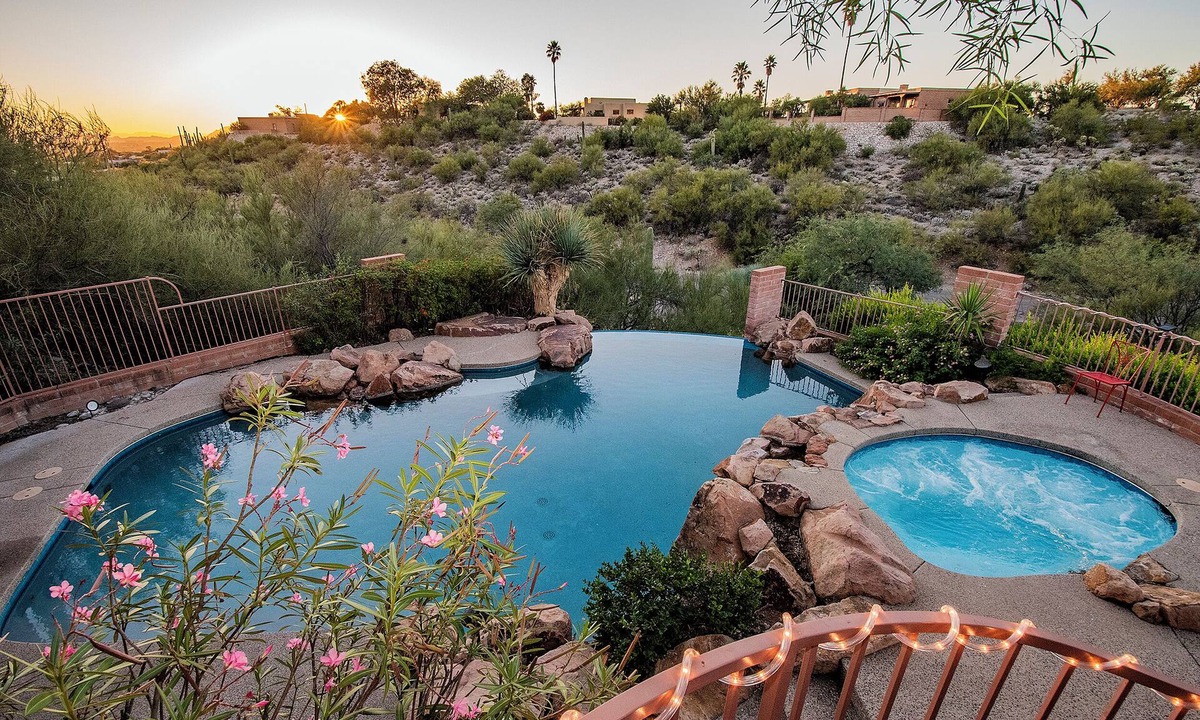 La Buena Vida Estates House | Saguaro Vista! Sprawling Retreat in the Foothills!