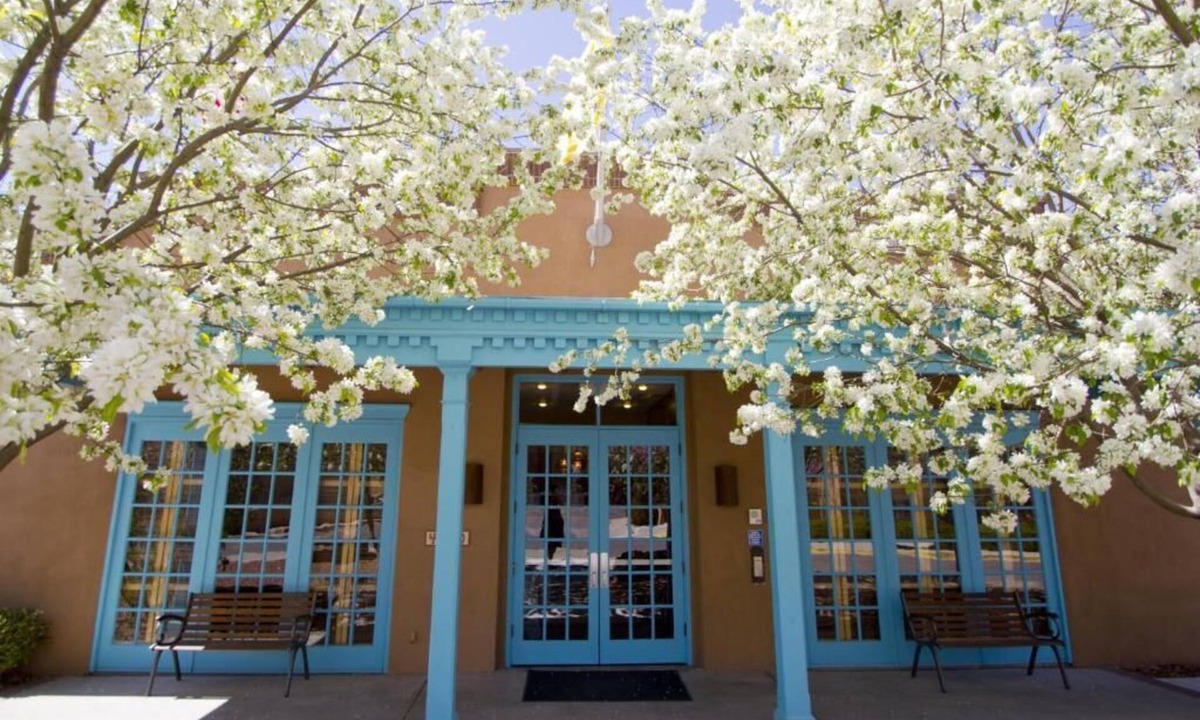 Northeast Santa Fe Resort | Santa Fe | Friends Southwest Retreat | Pool + Downtown | 2BR