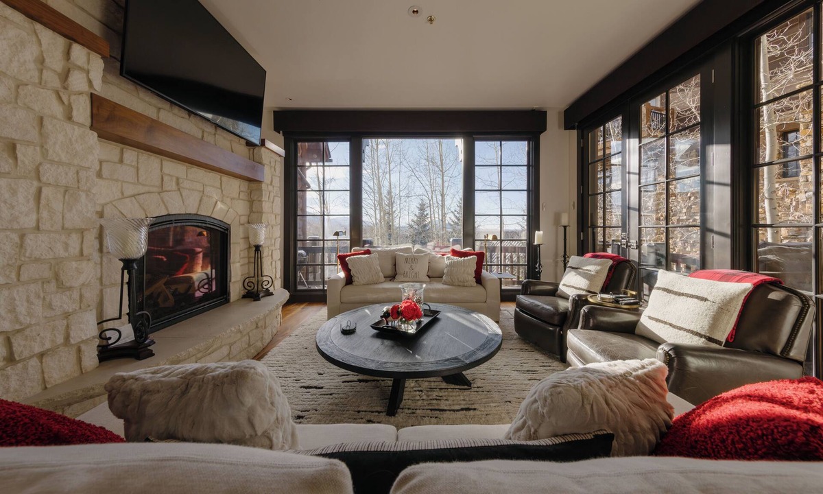 Mountain Village Cabin | See Forever Cabin by InvitedHome | Walk to Hike and Festivals, Fireplace, Views