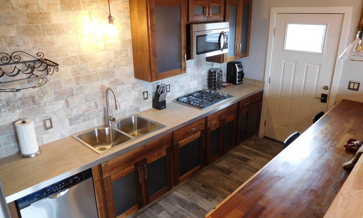 Marfa House | Sierra Vista Guest House-With Hot Tub For Stargazing-No Extra Cleaning/Pet Fees