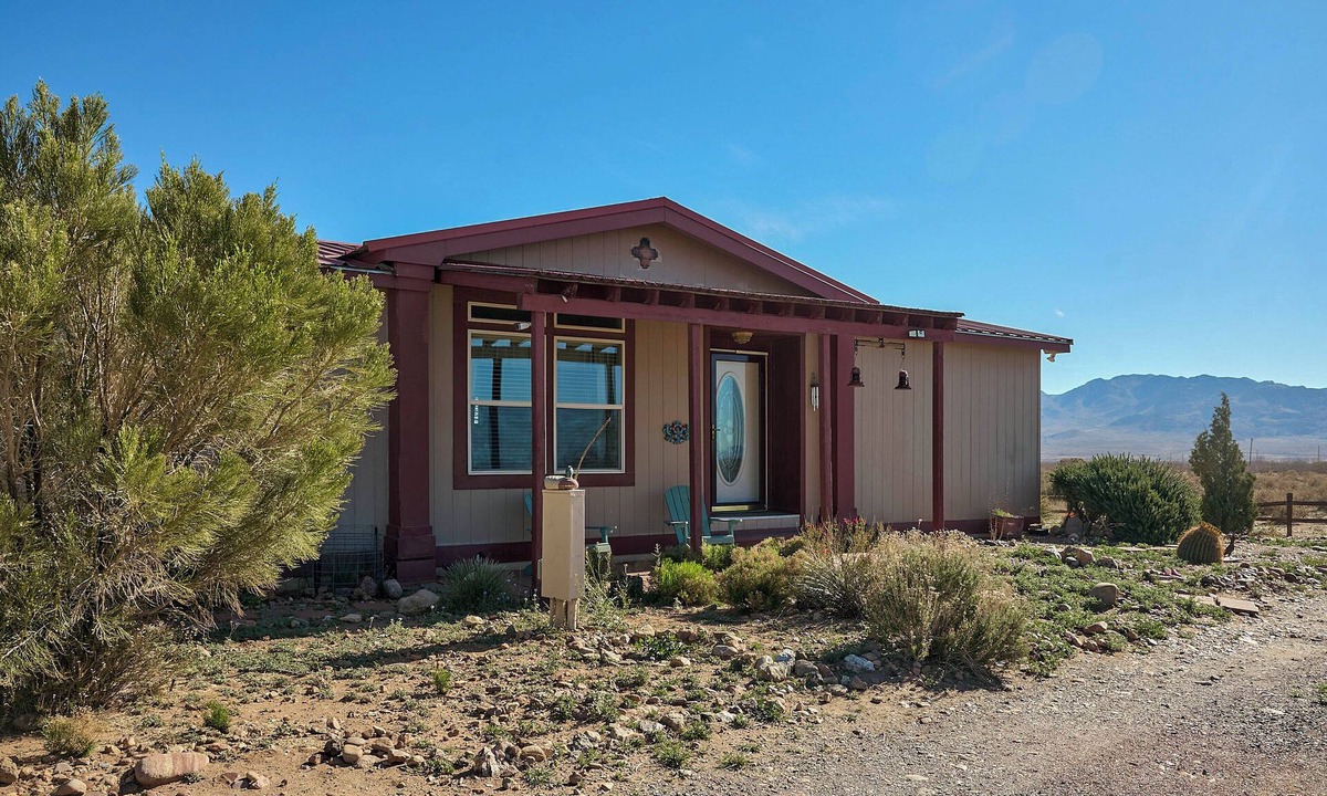 Rodeo House | Sky Islands Retreat in Rodeo w/Mountain Views!