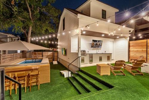 Blackshear-Prospect Hill House | Sleeps19 Pool Game Room Luxe 5BR Retreat