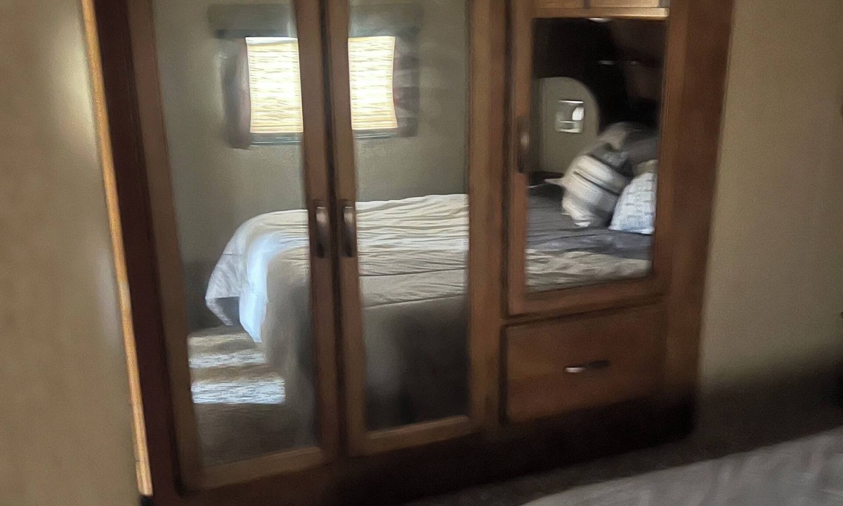 Pledger House | Soothing 1-bedroom RV with AC in welcoming Guy tx