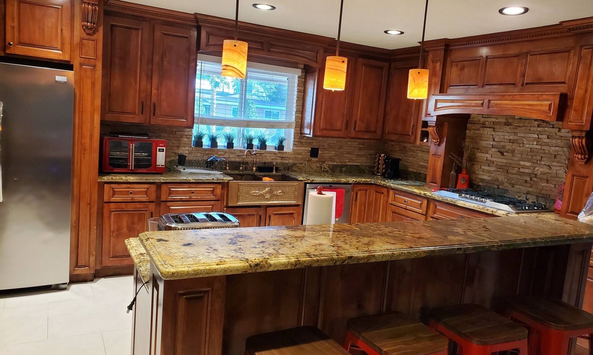 El Paso House | Spacious west el paso 19 minutes from Fort Blss & Airport sleeps 8, pet welcome