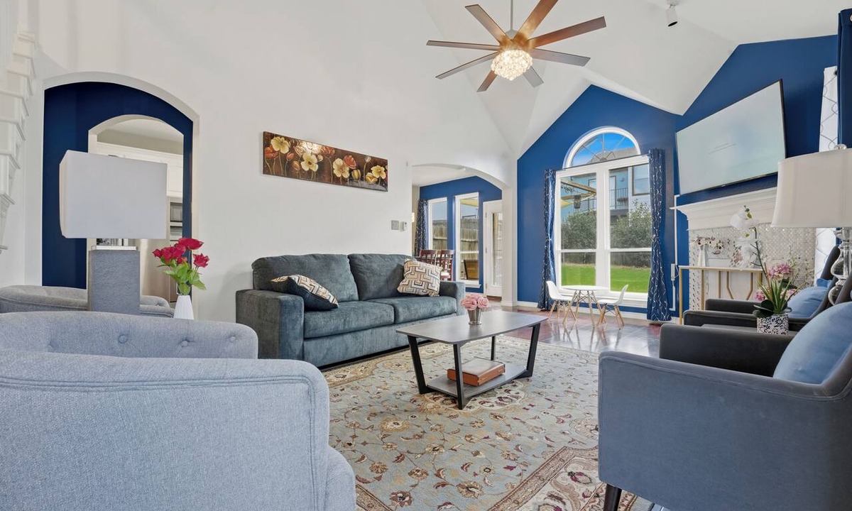West Arlington House | Special 3-bedroom house just 15 Min to Stadium/Sleeps 6/Free Parking
