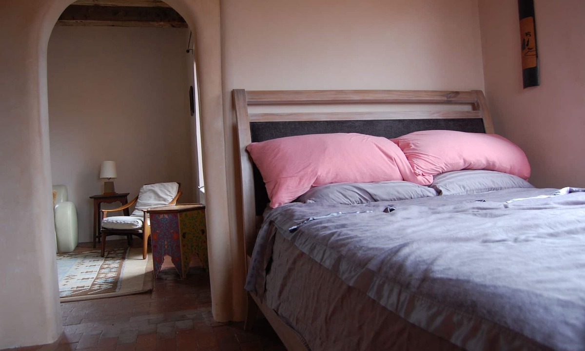 Santa Fe House | Splendid Sunny Guest Suite, Private Bath, Country Setting. Romantic getaway !