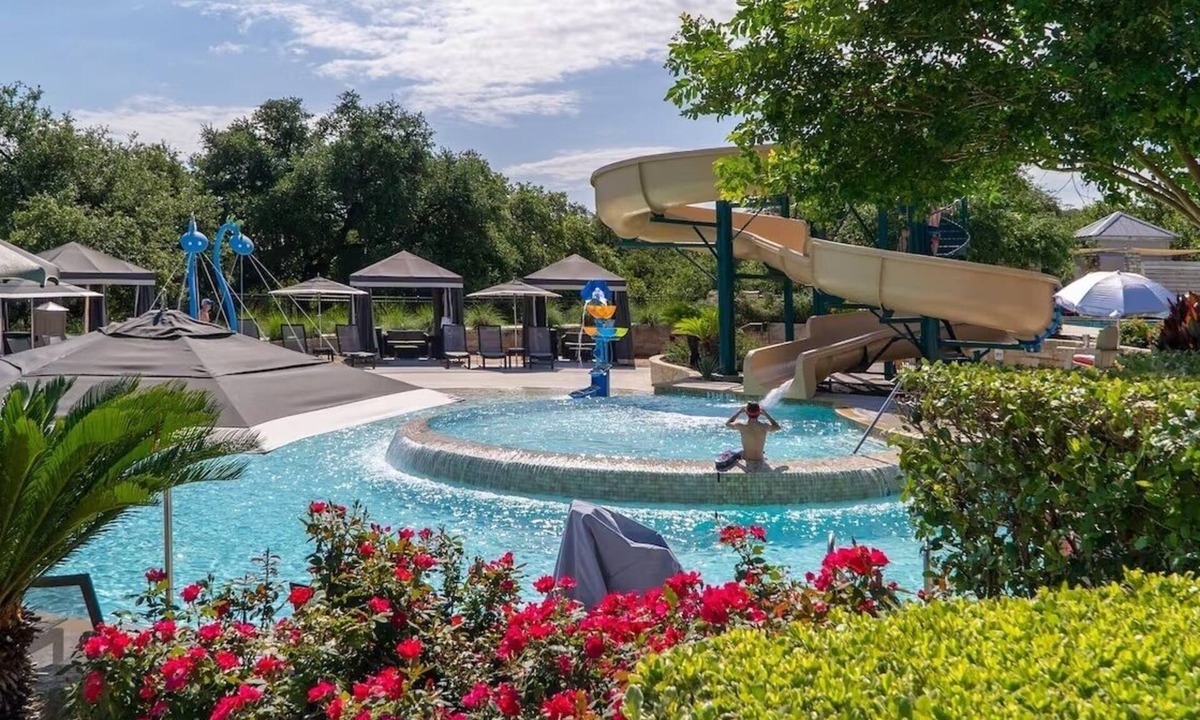 Lakeway Hotel | Stay In Indulgence! Outdoor Pool, Close to Hills Country Club