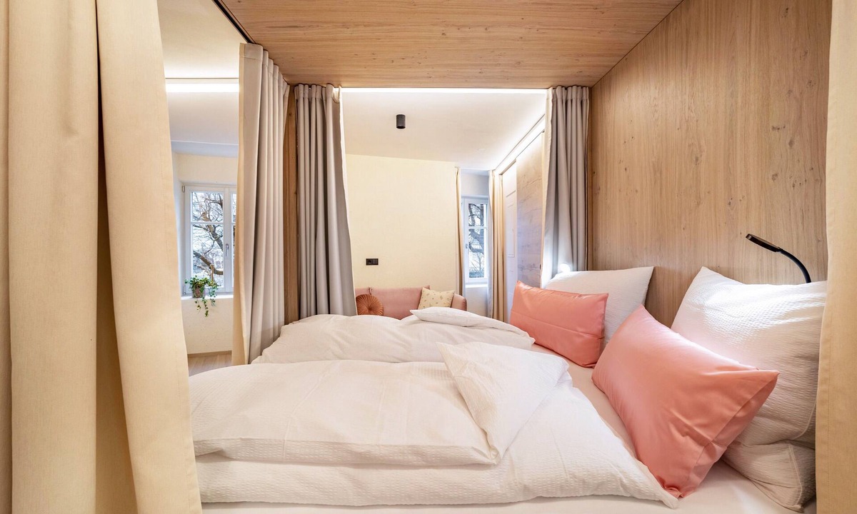 Brunico Apartment | Studio Apartment 'Avia Living Anna' with Mountain View, Balcony and Wi-Fi