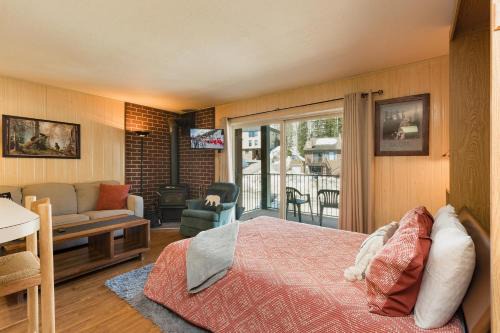 Purgatory House | Studio Purgatory Townhome 108