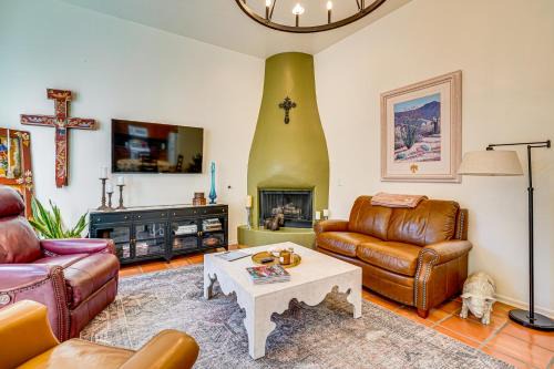 Tumacacori House | Sunny Adobe Retreat w/Hot Tub & Mtn Views!