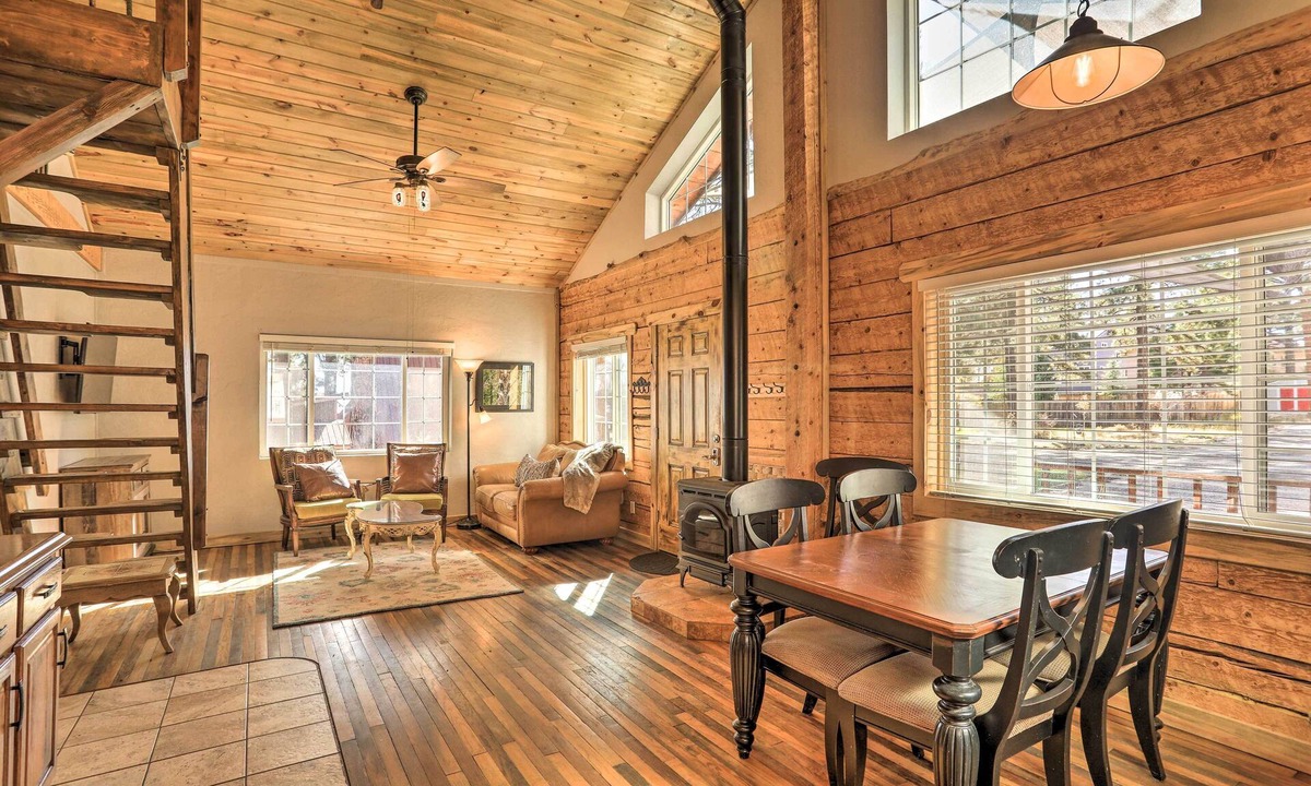Pagosa Springs Cottage | Tasteful Log Cabin Retreat on Lake Pagosa!