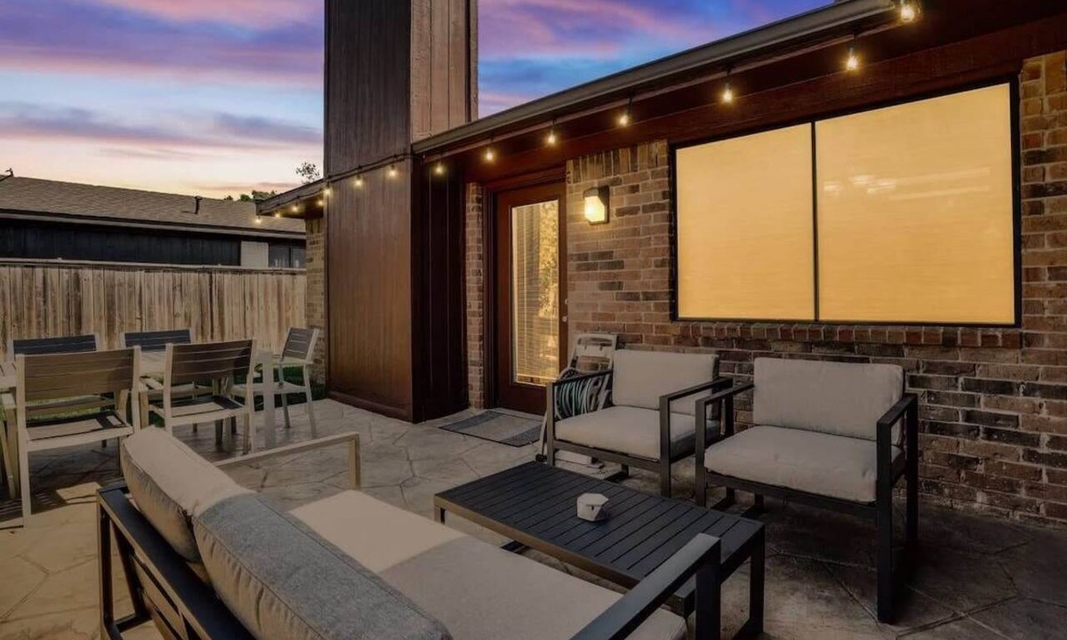 Lewisville House | Texan Hideaway - Cozy, Convenient, Comfortable!