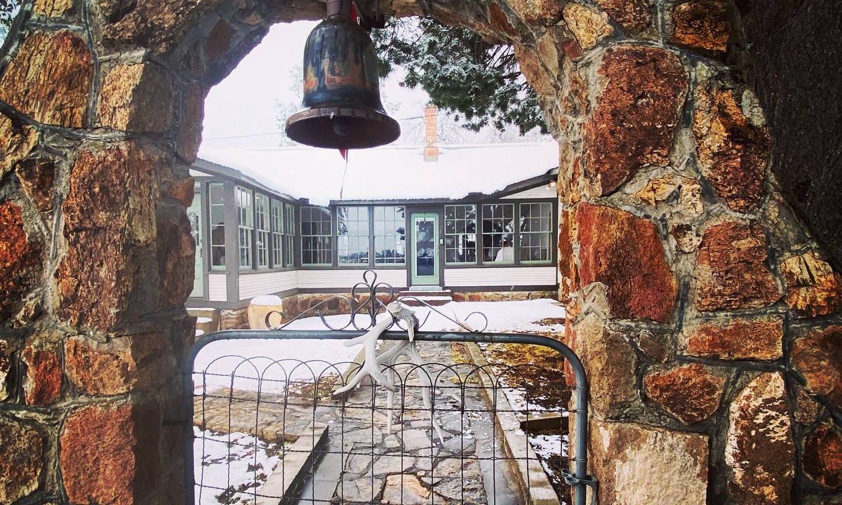 Alpine Other | The Cattleman's Headquarters - A Historic Ranch Retreat