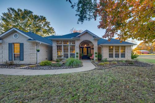 Bullard House | 'The Crown Goose' - Bullard Home w/Pool & Spa!