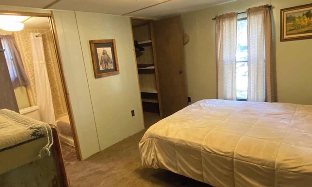 Mayhill Cabin | The Family Cabin: Newly Renovated Retreat with Full Amenities and Shared Seasonal Hot Tub