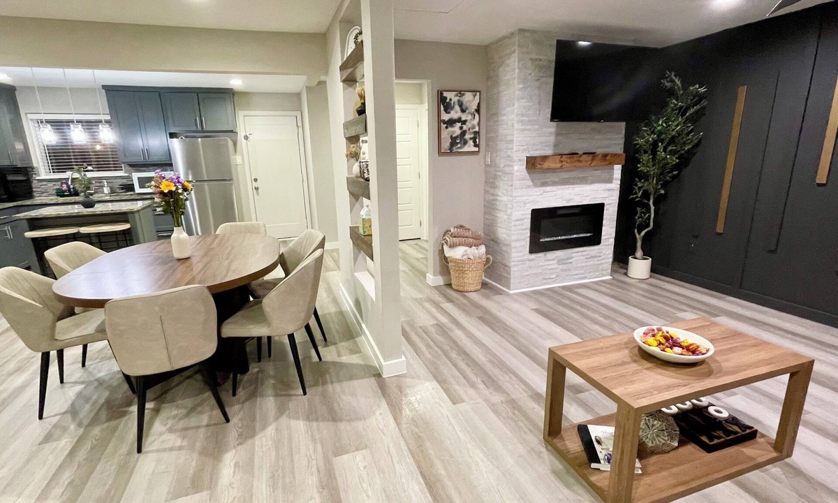 Garland House | The Garland Getaway Backyard Oasis Family Friendly Near Dallas