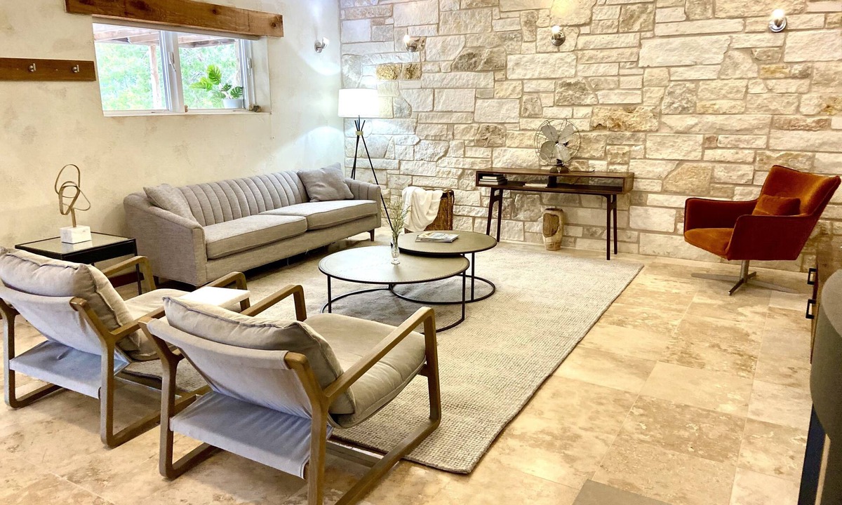 Dripping Springs House | The Hill Country House