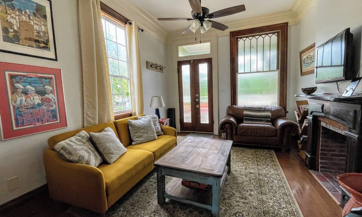 Mid-City House | The Okra Inn Iberville Duplex-6BR, 3.5BA, Streetcar In Sight