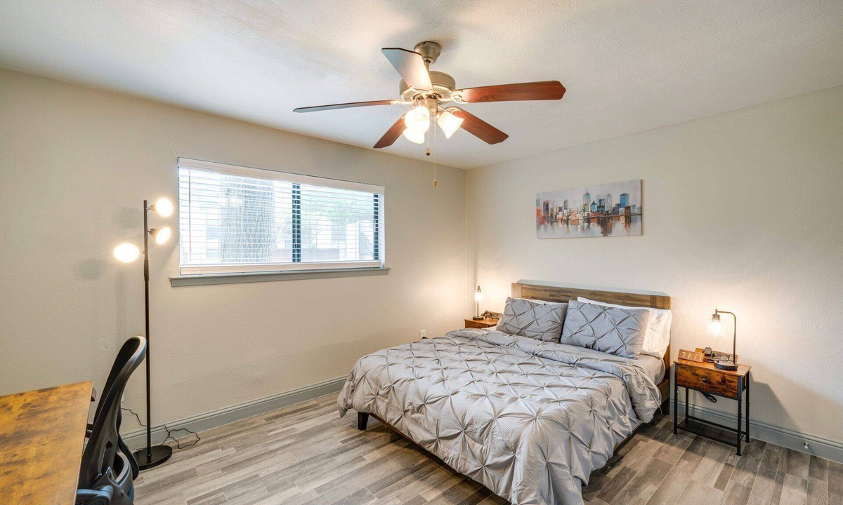 Lake Highlands Apartment | The Paxton 3101 I Comfy 2 Bed 2 Bath