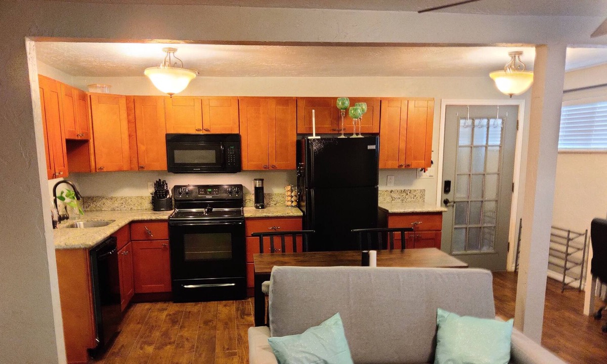 Artesia Apartment | The PoT Piece of Tranquility is a studio guest home. Welcome!