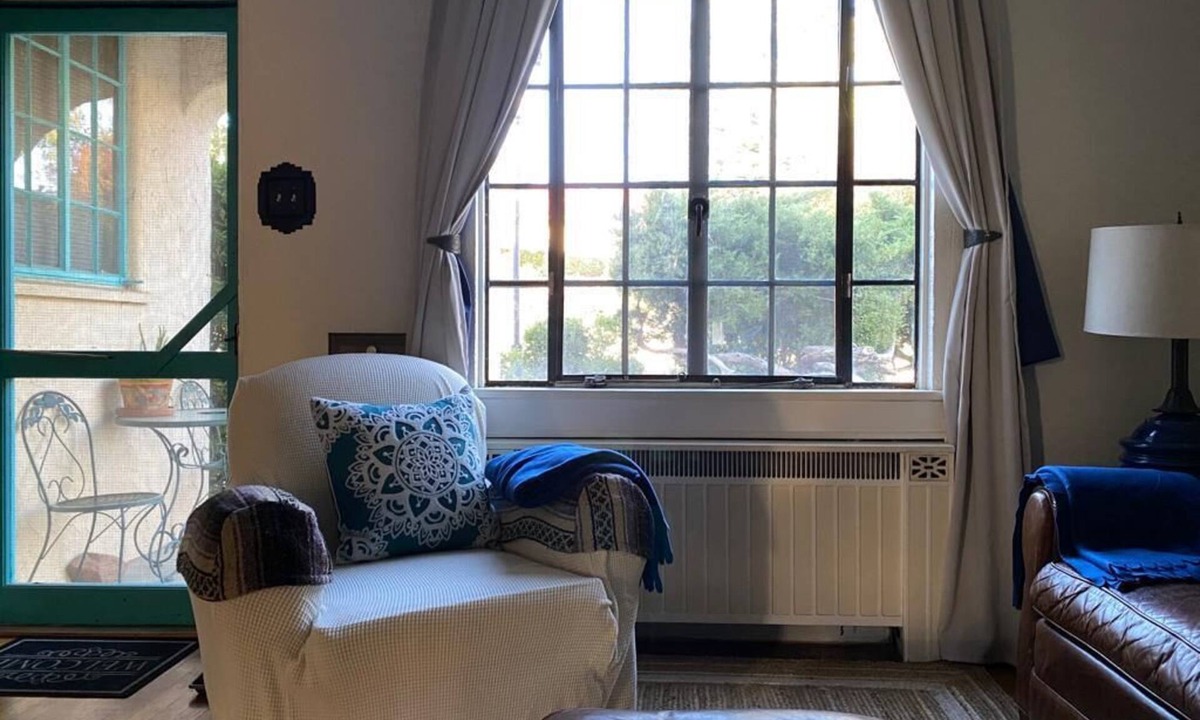 Tyrone Apartment | The Walton- A centrally located historic apartment