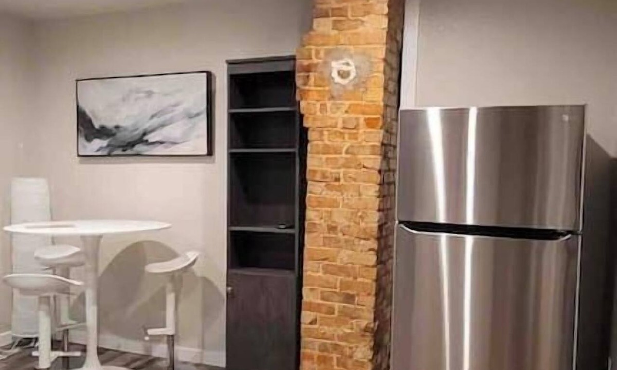 Fairmount Apartment | Thira on Magnolia Charming 1-bedroom house in nice Fort Worth with WiFi, AC
