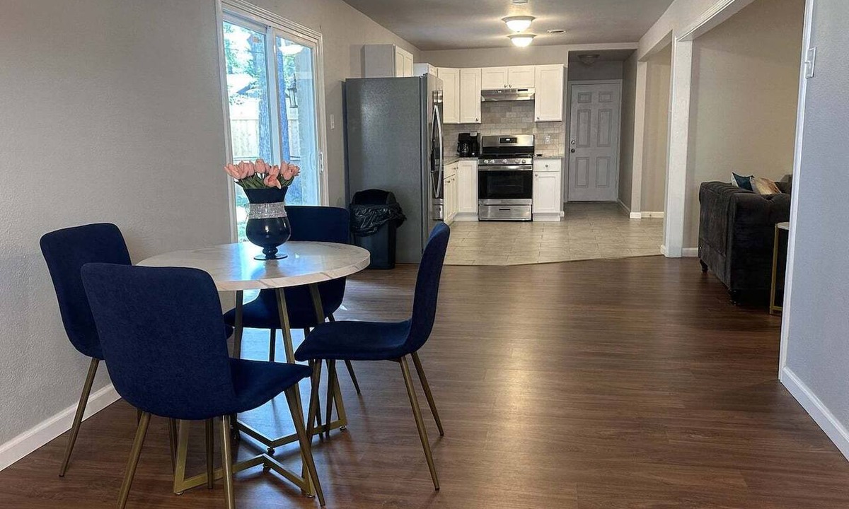 West Arlington House | This house is a 1 bedroom(s), 1 bathrooms, located in Arlington, TX.