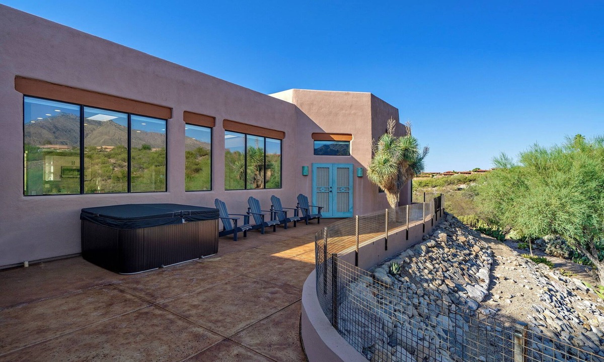 Sunrise Mountain View Estates House | Tranquil and Luxurious Guesthouse near hikes and trails in Tucson with Hot tub