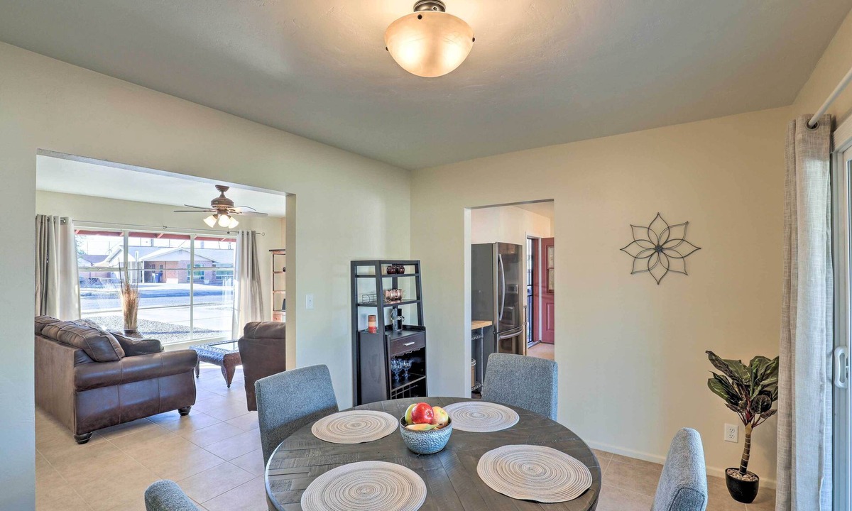Colonia Del Valle Cottage | Tucson Home w/Patio & Games < 1 Mi to Park Place