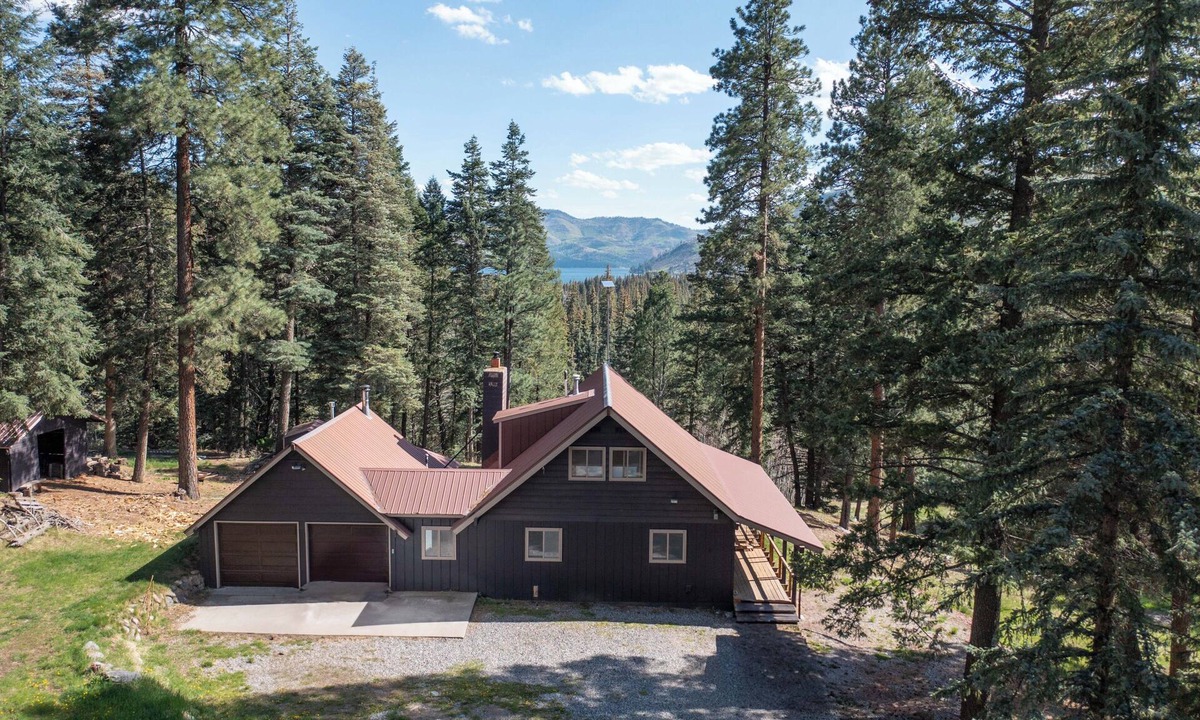 Bayfield House | Unplug in the Forest! Pine Light Cabin near Vallecito Lake