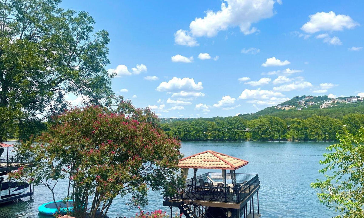 Davenport Ranch House | Villa Toscana – Rustic Italian Lakeside Retreat - Private Boat Dock and slip