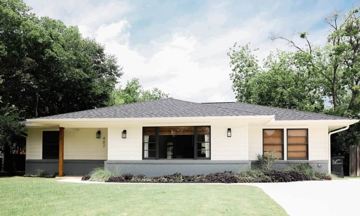 College Hills Estates House | Walton House