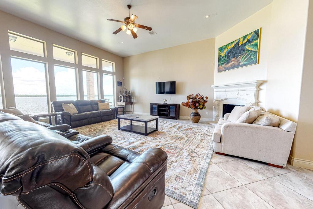 Lake Houston House | Water's Edge