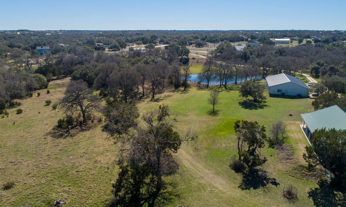Liberty Hill House | Welcome to Grizzly Acres! Far out; close by! Secluded barndo/house near Austin!