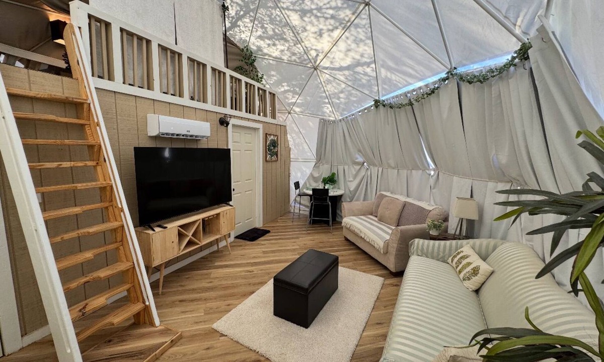 Cardinal Hills Estates Cabin | Welcoming 1-bedroom Geo-Dome with loft, AC and Heat, Wi-Fi, and private jacuzzi