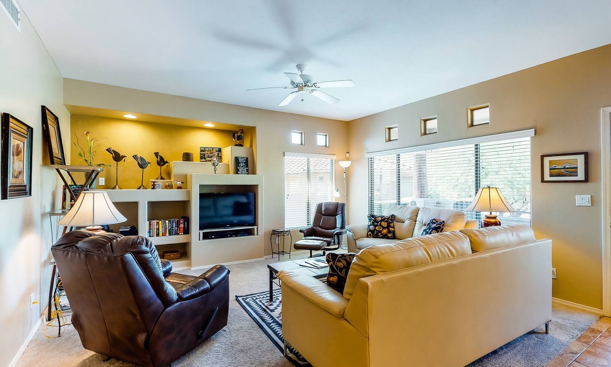 Rancho Vistoso Condo | Welcoming & updated condo with WiFi, pool, hot tub & grill area