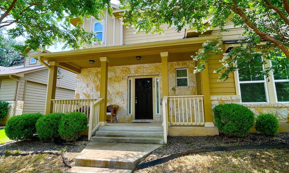 Round Rock Original Plat House | Whisper Dreams Retreat- cozy3BR retreat~big yard~bring pets~near Kalahari~DT ATX