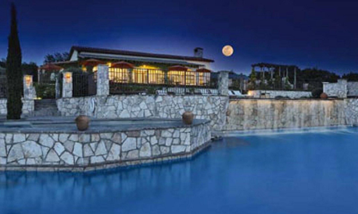 Ingram Resort | You have to see it to believe it . So beautiful !