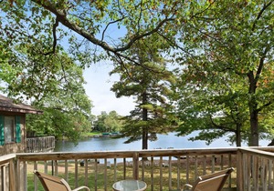 Adorable, motel-style rental w/ shared dock & sports courts - dogs welcome! in Eagle River