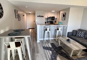 CHIC STUDIO STEPS FROM THE BEACH in Orange Beach