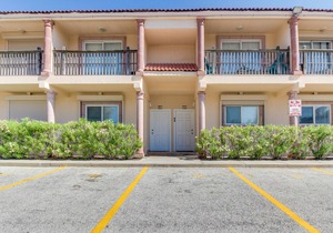 Island Condo with Private Balcony and Shared Pool, Hot Tub - Across from the Beach