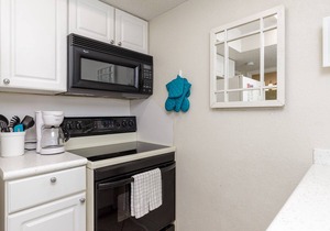 Pet-Friendly Beachside Condo | Steps to the Sand & Patio