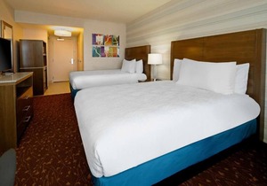 Relax and Recharge! Enjoy Free Airport Shuttle + Indoor Pool in Albuquerque