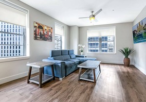 Spacious Modern 1BR Condo in California Building by Hosteeva in Central Business District