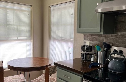 Mesilla Park House | 1 bedroom near NMSU. W/D in unit/pets welcome.