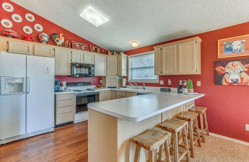 Alto House | 1 Mi to Alto Lake! All-Season Base w/Mtn Views