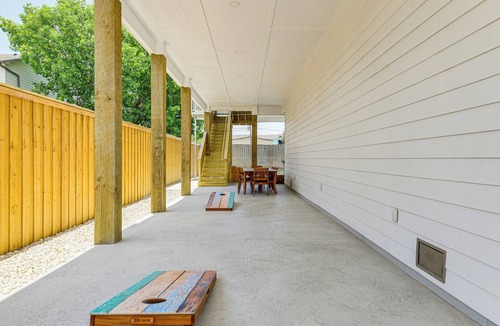Old Town House | 1 Mi to Beach: Home in Old Town Port Aransas