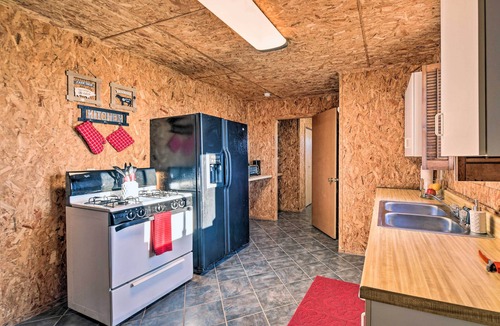 Temple Cottage | 1 Mi to Belton Lake: Peaceful Temple Escape!
