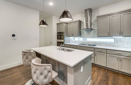 Park Central House | 10 Mi to Dtwn Dallas: Sleek Retreat w/Balcony